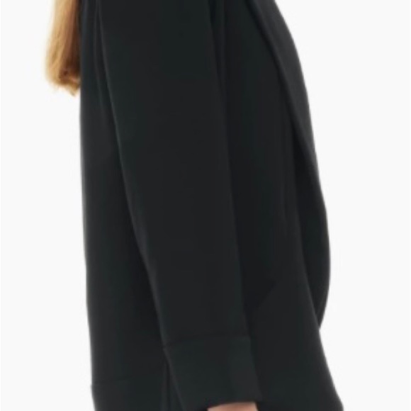 Aritzia Wilfred North Blazer - Picture 2 of 10